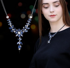 Korean fashion accessories, sweater chain, Crystal Snowflake Necklace, long necklace necklace, tassel sweater chain